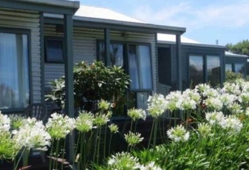 Omau Settlers Lodge Motel