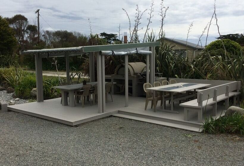 Omau Settlers Lodge Motel