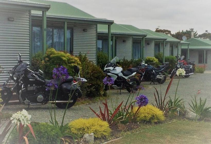 Omau Settlers Lodge Motel