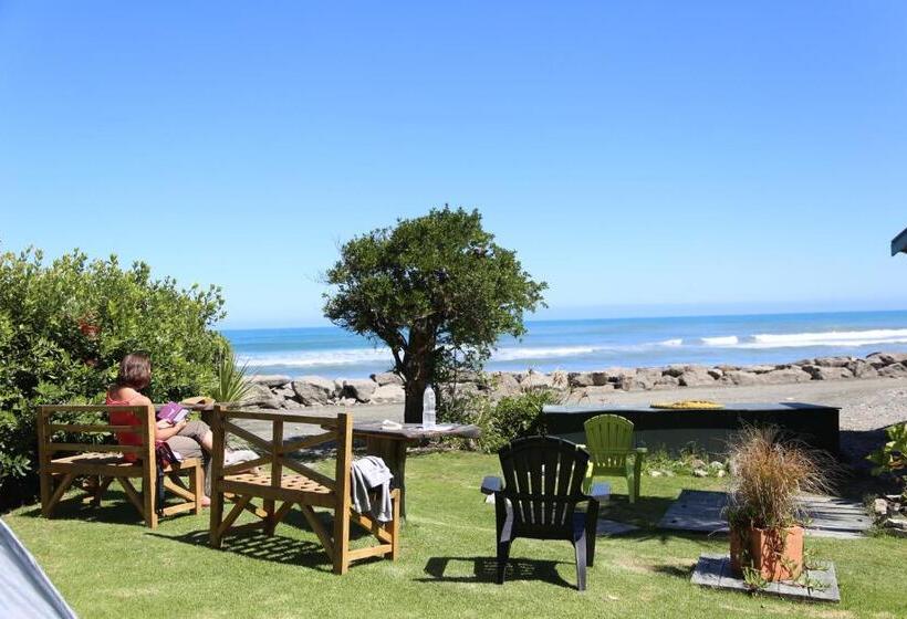 Punakaiki Beach Hostel