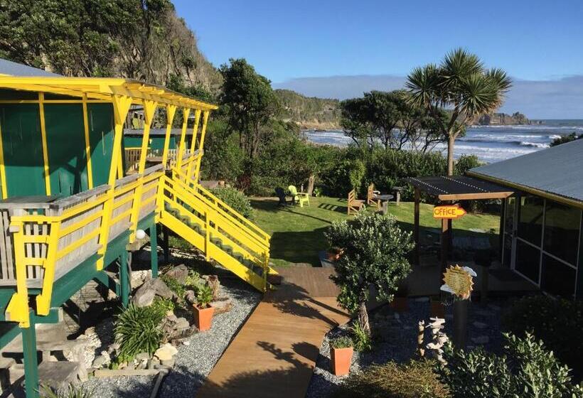 Punakaiki Beach Hostel
