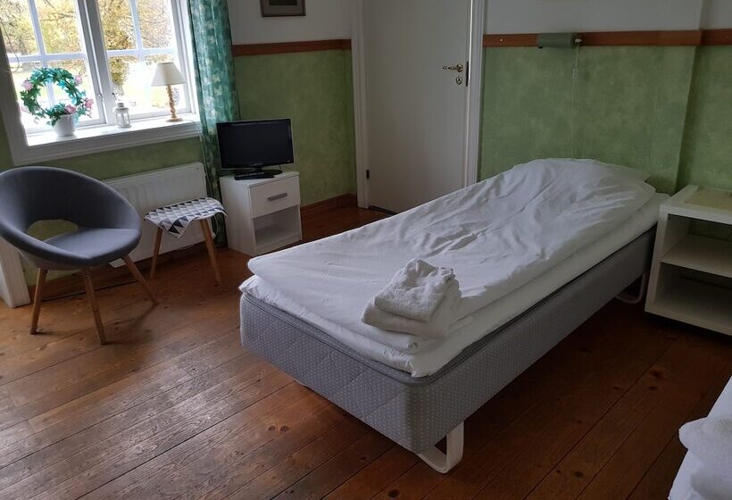 Roda Stallet Bed & Breakfast