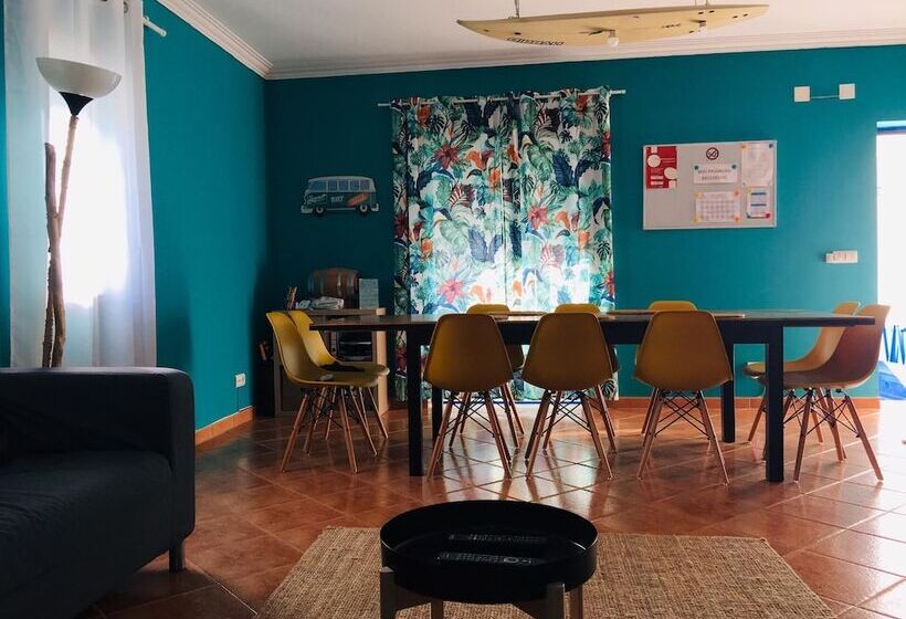 호스텔 Baleal Guesthouse