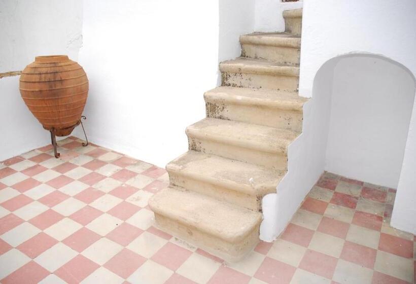 هاستل Burgos Guest House