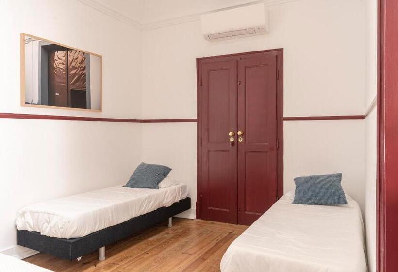 هاستل Burgos Guest House