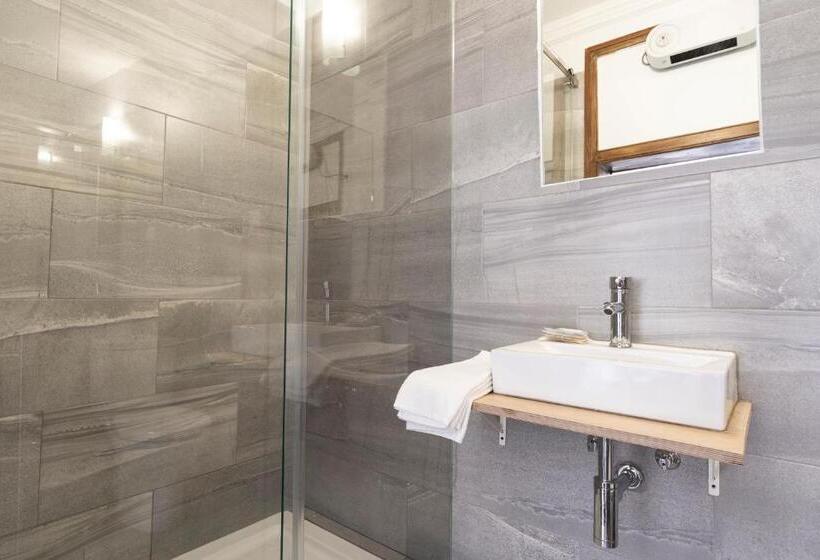 هاستل Burgos Guest House