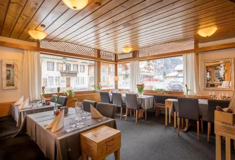 Retkeilymaja Restaurant Urweider
