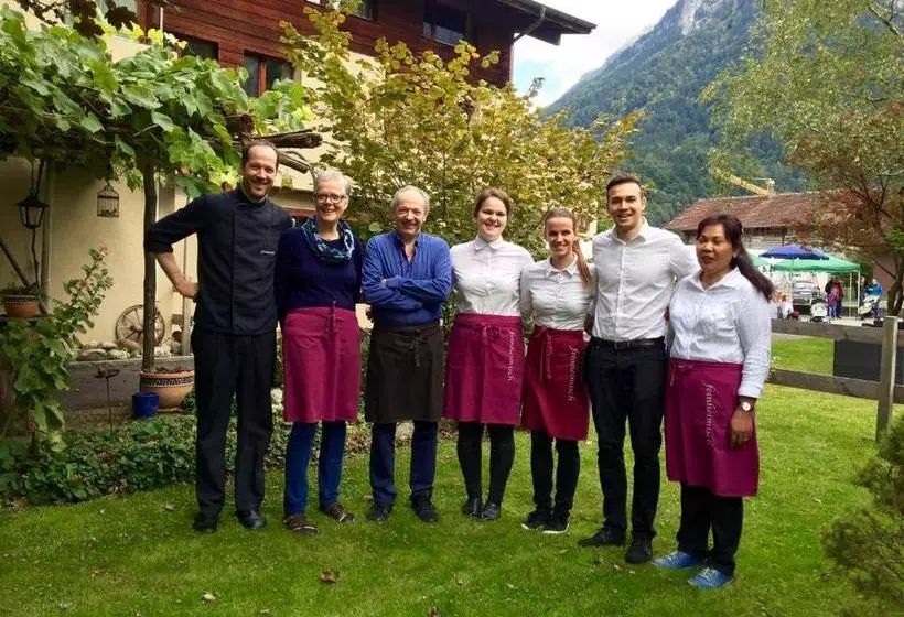 Retkeilymaja Restaurant Urweider