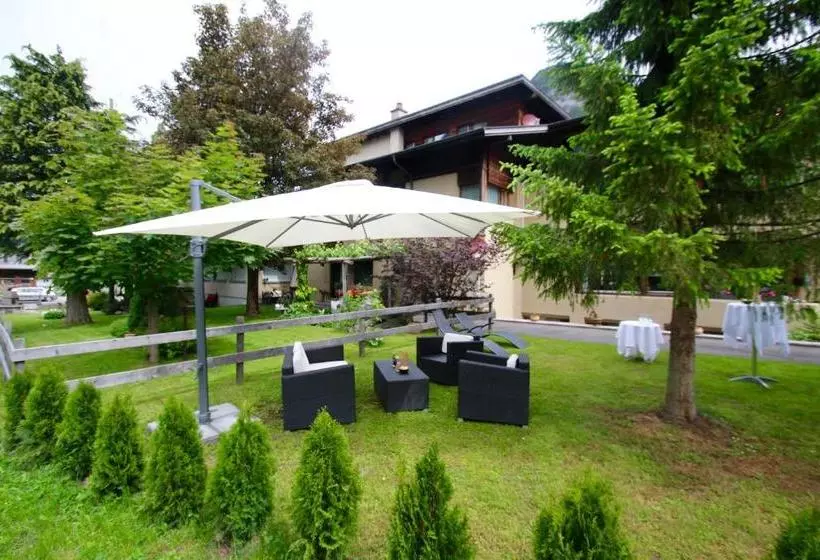 Retkeilymaja Restaurant Urweider
