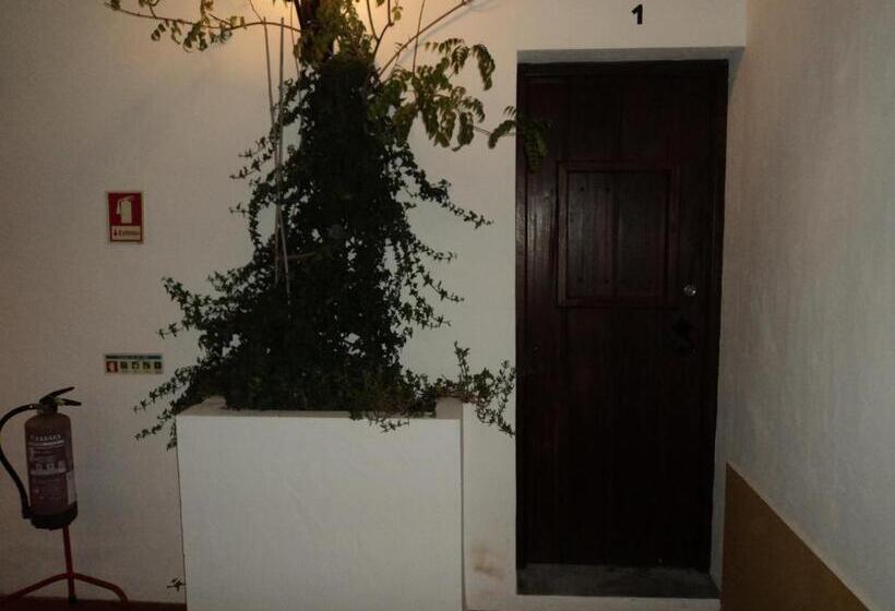 مبيت وإفطار Alojamento Pero Rodrigues