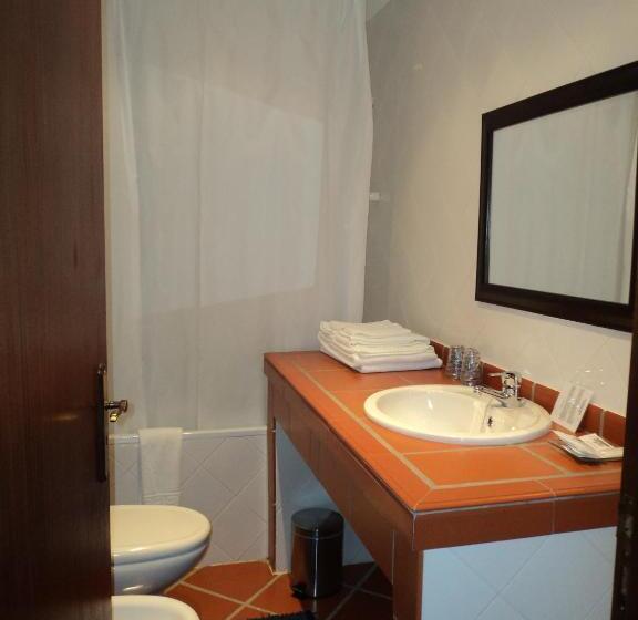 مبيت وإفطار Alojamento Pero Rodrigues