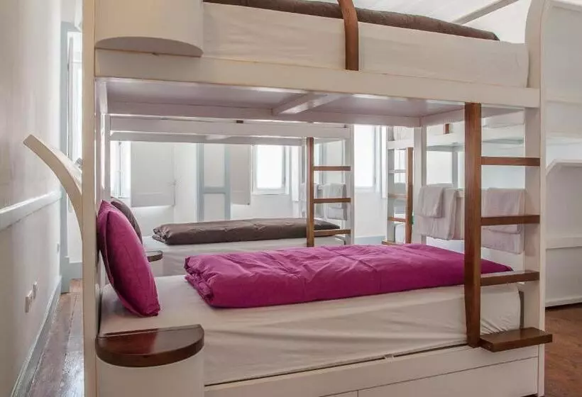 تختخواب و صبحانه Baga De Sal Wine Guesthouse