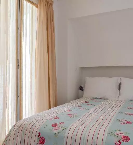 تختخواب و صبحانه Baga De Sal Wine Guesthouse