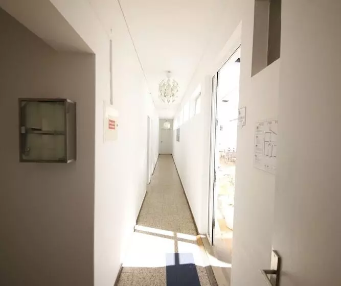 تختخواب و صبحانه The Story Guest House   Adults Only