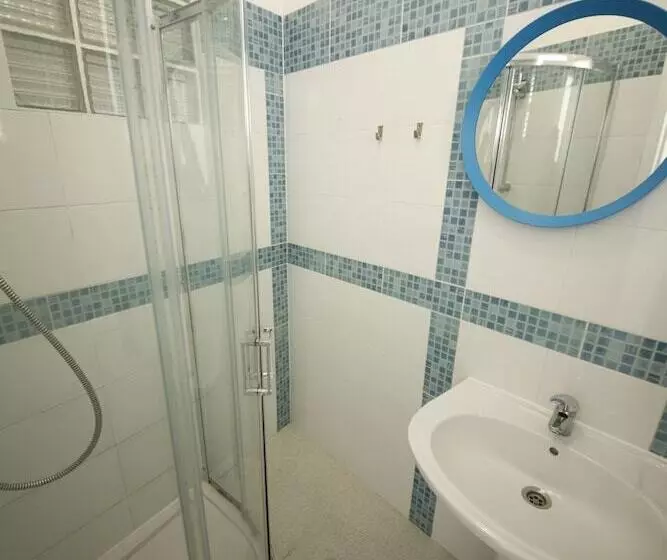 تختخواب و صبحانه The Story Guest House   Adults Only