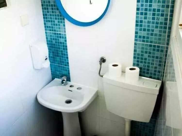 تختخواب و صبحانه The Story Guest House   Adults Only