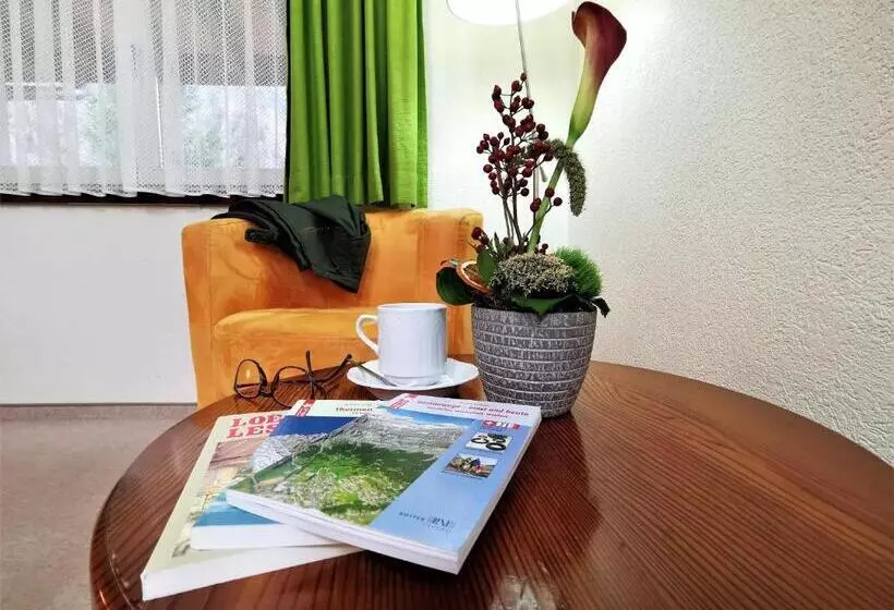 هتل Alpenblick Leukerbad Therme