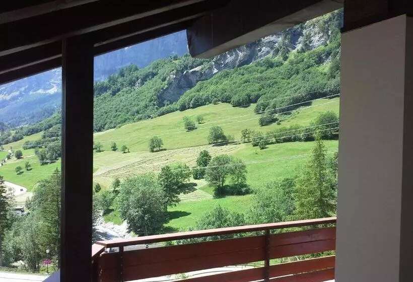 هتل Alpenblick Leukerbad Therme