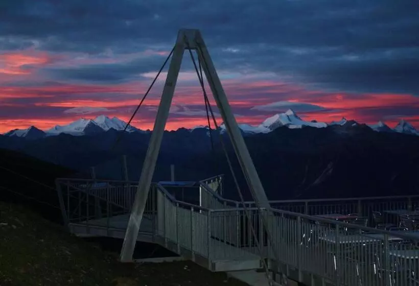 هتل Alpenblick Leukerbad Therme