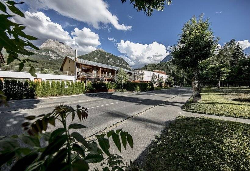 בית מלון כפרי Arnica Scuol   Adults Only