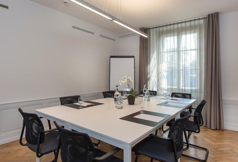 Отель Hôtel Du Théâtre, Boutique Hôtel