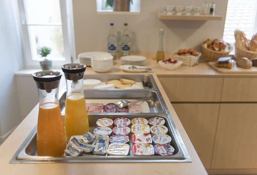 Отель Hôtel Du Théâtre, Boutique Hôtel