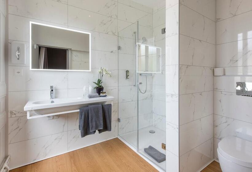 Отель Hôtel Du Théâtre, Boutique Hôtel