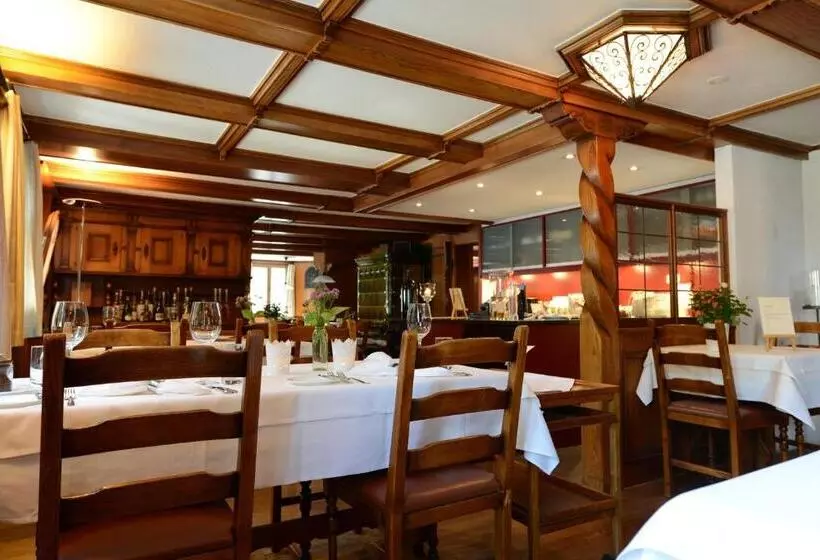 ホテル Gasthaus Engel