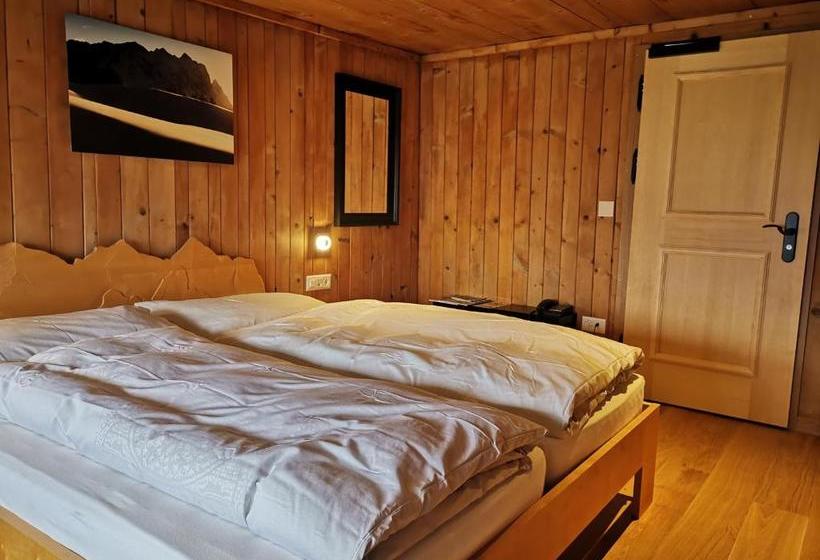 ホテル Gasthof Zur Post