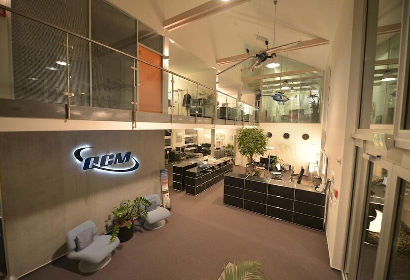 בית מלון כפרי Q.c.m. Campus