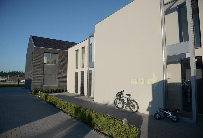 בית מלון כפרי Q.c.m. Campus