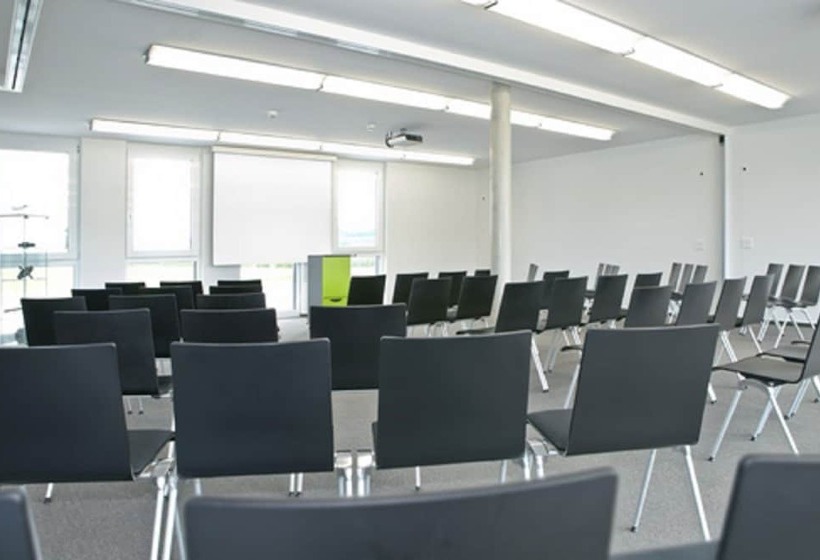 בית מלון כפרי Q.c.m. Campus