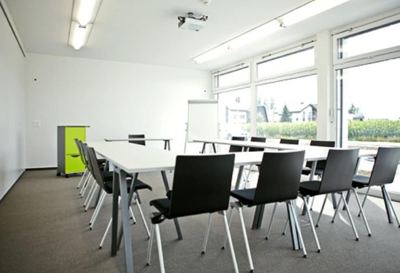 בית מלון כפרי Q.c.m. Campus