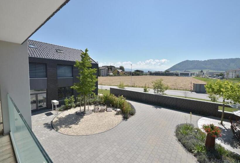 בית מלון כפרי Q.c.m. Campus