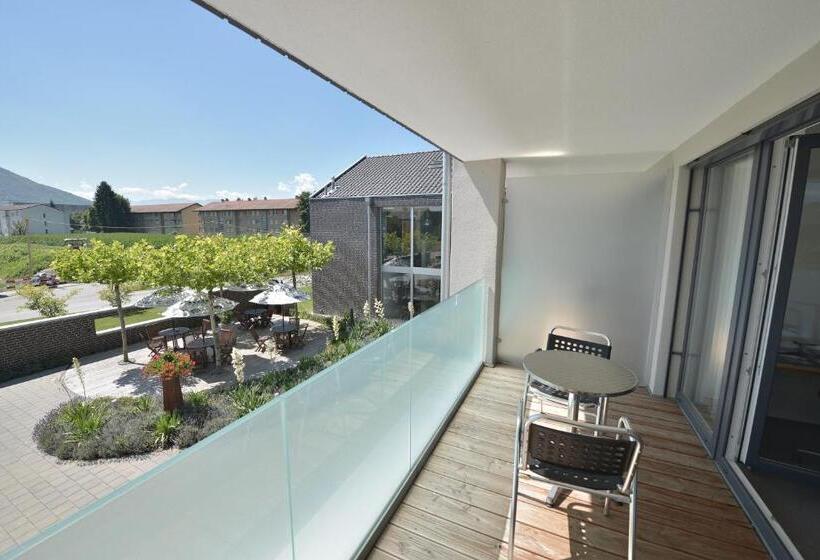 בית מלון כפרי Q.c.m. Campus