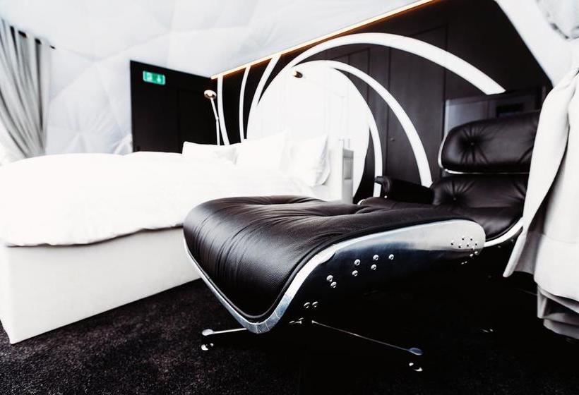 בית מלון כפרי Whitepod Original