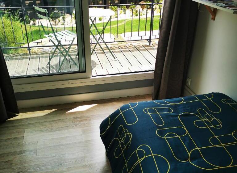 ベッドアンドブレックファースト Résidence Zola