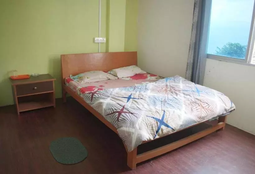 Aamiaismajoitus (B&B) Yakhthung Homestays