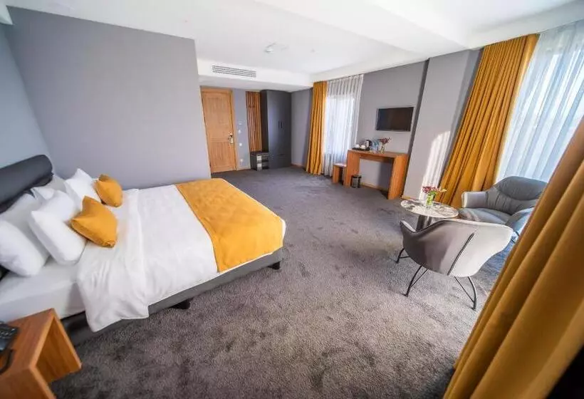 ホテル Burki Castle & Cellar