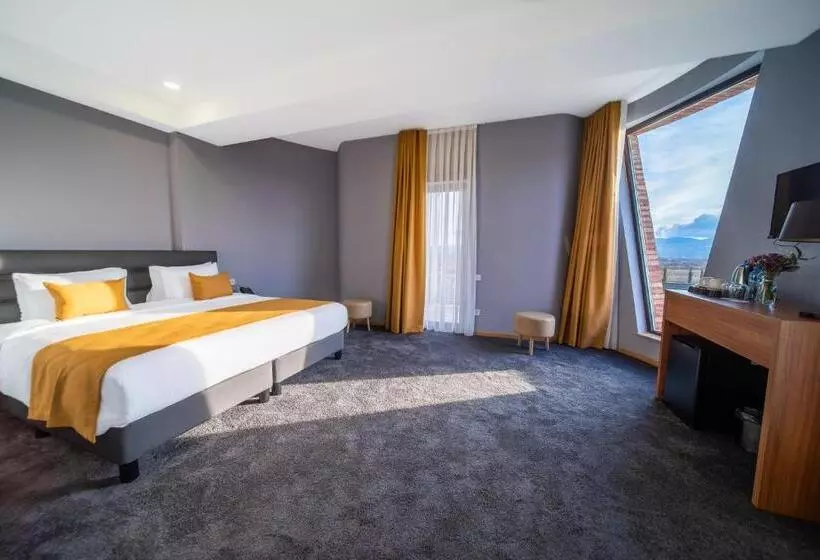 ホテル Burki Castle & Cellar