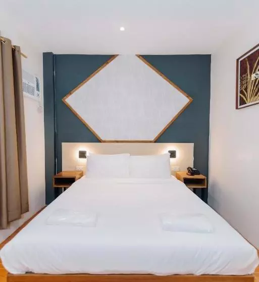 ホテル Jovinaj Travellers Inn