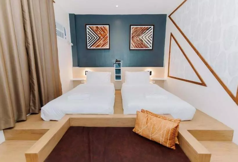 ホテル Jovinaj Travellers Inn