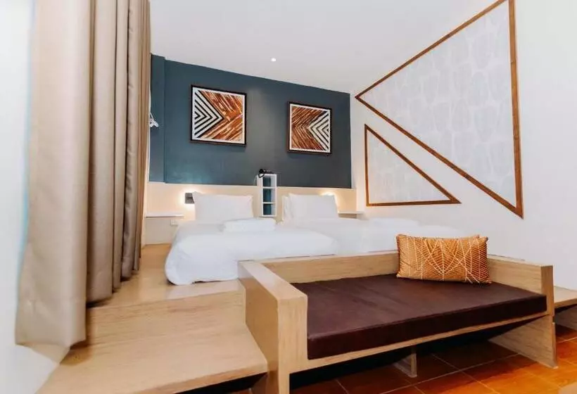 ホテル Jovinaj Travellers Inn
