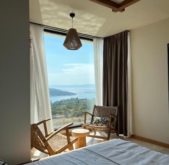 هتل The May Five   Adults Only