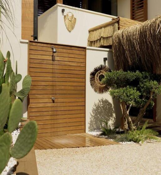 هتل The May Five   Adults Only