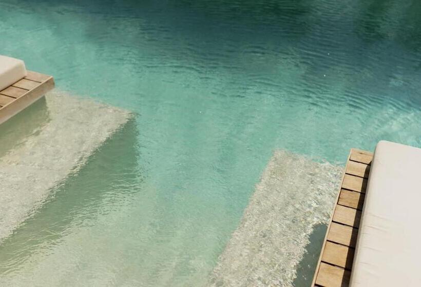 هتل The May Five   Adults Only