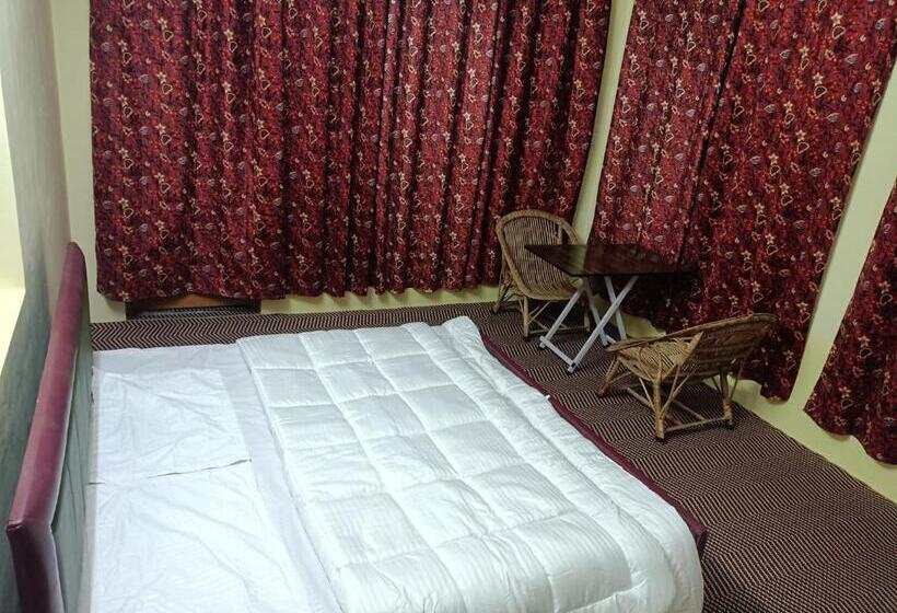 Pensão Coachman Homestay