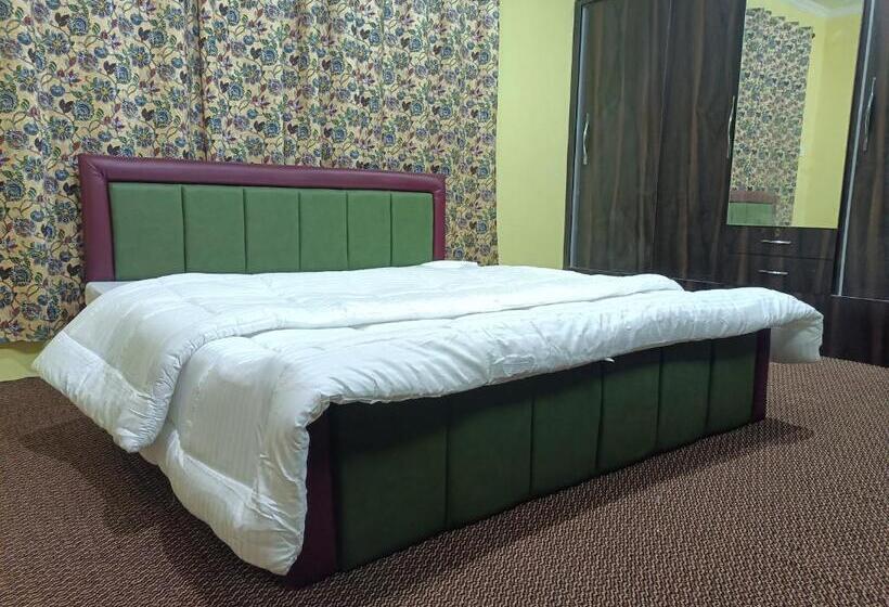 Pensão Coachman Homestay