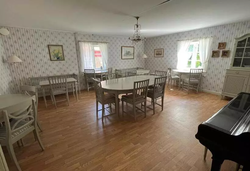 Retkeilymaja Skagagården, Mossen