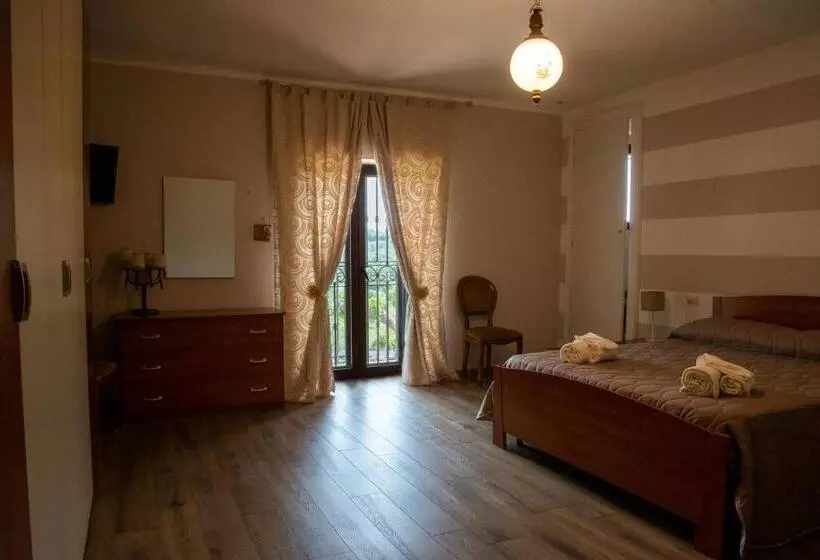 Aamiaismajoitus (B&B) Sentiero Degli Ulivi Mascia